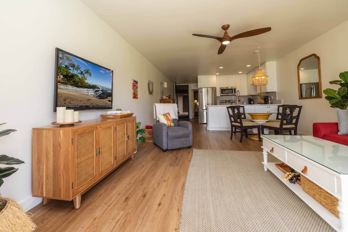 Condo in Kihei · ★4.96 · 1 bedroom · 1 bed · 1 private bath - Photo 5