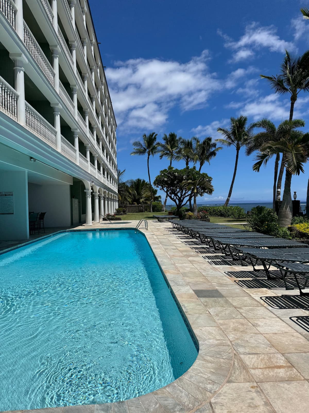 Condo in Lahaina · ★4.93 · Studio · 1 bed · 1 bath - Photo 1
