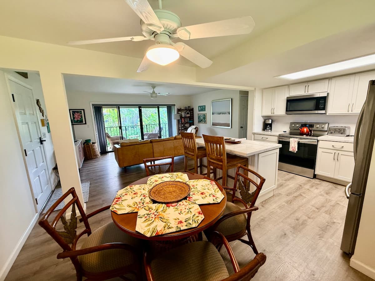 Condo in Princeville · ★4.94 · 2 bedrooms · 2 beds · 2 baths - Photo 3