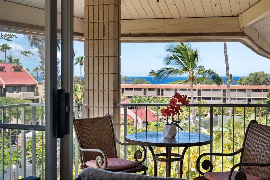Condo in Kihei · ★4.96 · 2 bedrooms · 3 beds · 2 baths - Photo 1