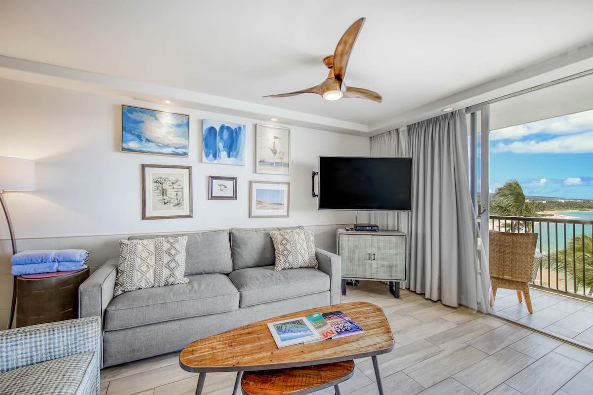 Condo in Kihei · ★4.7 · 2 bedrooms · 3 beds · 2 shared baths - Photo 4