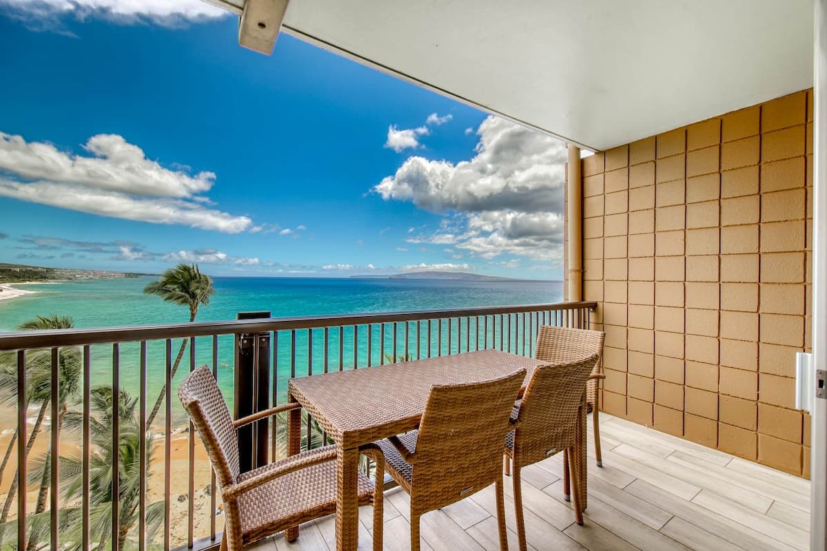 Condo in Kihei · ★4.7 · 2 bedrooms · 3 beds · 2 shared baths - Photo 1