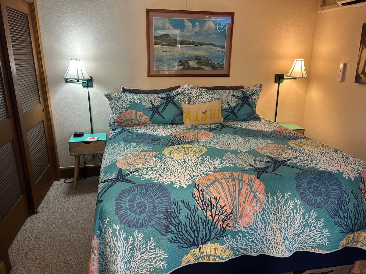 Condo in Koloa · ★4.94 · 1 bedroom · 2 beds · 1 bath - Photo 2