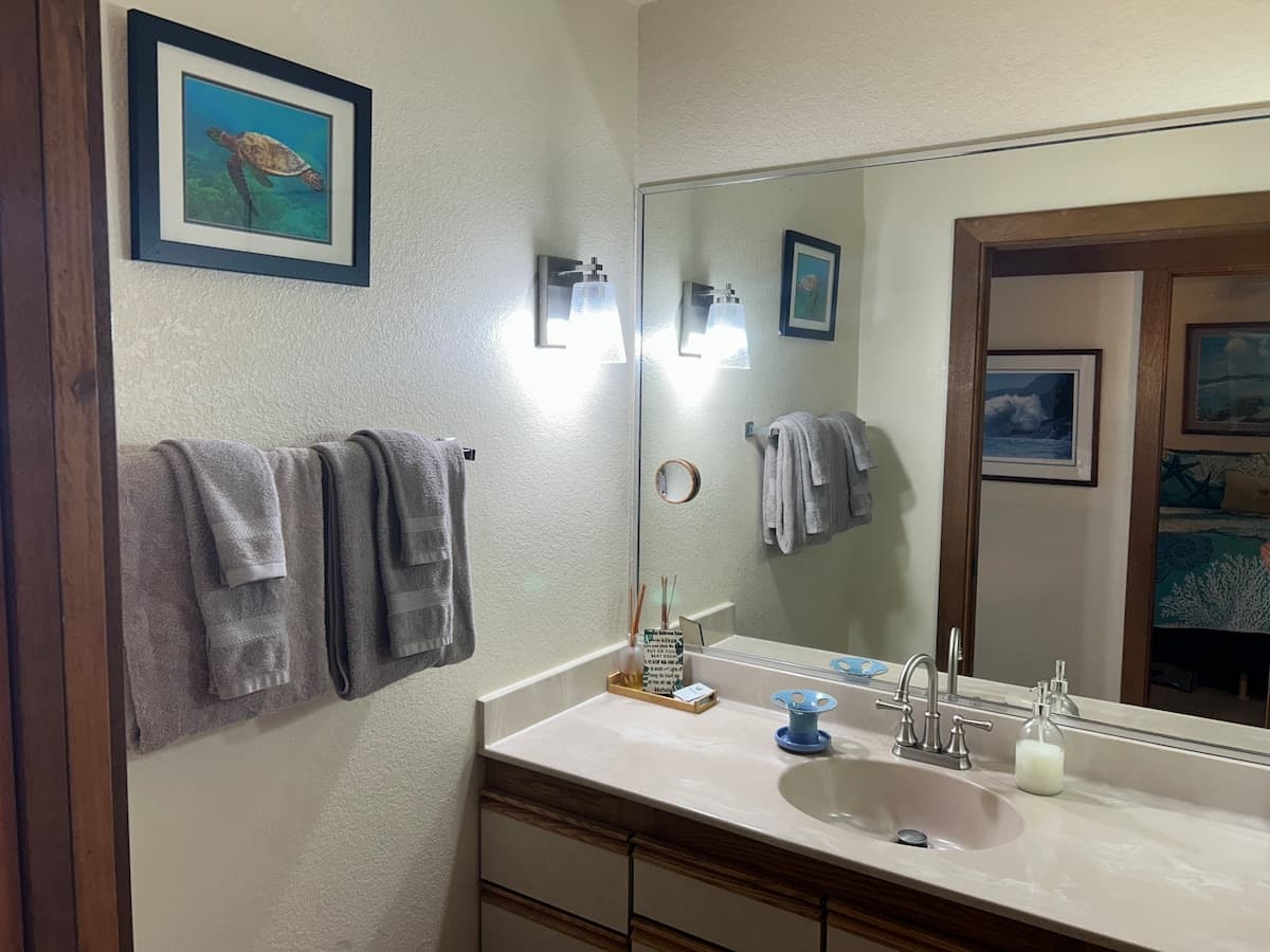 Condo in Koloa · ★4.94 · 1 bedroom · 2 beds · 1 bath - Photo 3