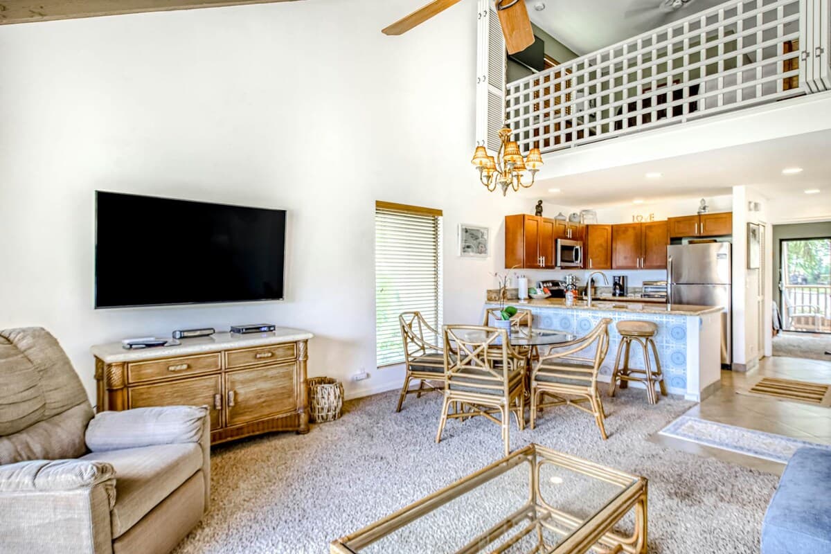 Condo in Kihei · ★4.84 · 2 bedrooms · 2 beds · 2 shared baths - Photo 2