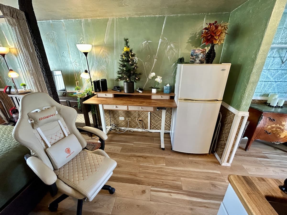 Condo in Honolulu · ★4.81 · 1 bedroom · 1 bed · 1 private bath - Photo 1