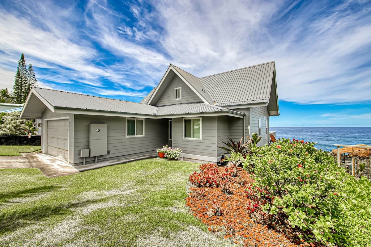 Home in Pahoa · ★4.85 · 3 bedrooms · 4 beds · 2.5 shared baths - Photo 1