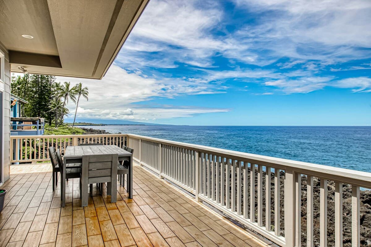 Home in Pahoa · ★4.85 · 3 bedrooms · 4 beds · 2.5 shared baths - Photo 2