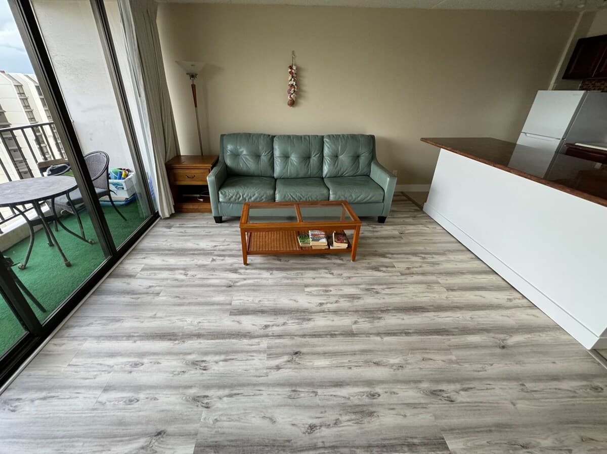Condo in Honolulu · ★4.79 · 1 bedroom · 3 beds · 1 shared bath - Photo 4
