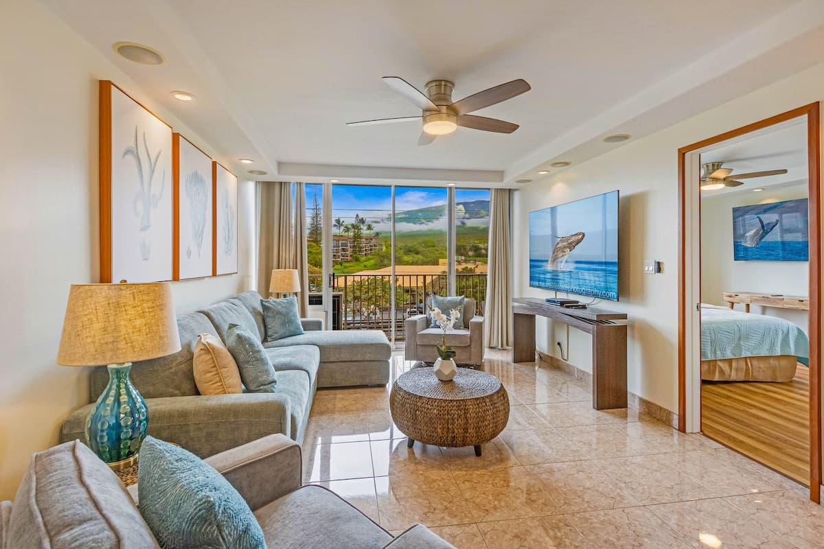 Condo in Kihei · ★4.84 · 2 bedrooms · 3 beds · 2 private baths - Photo 1
