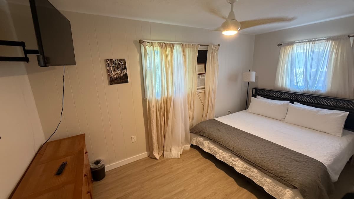 Home in Paia · ★4.68 · 2 bedrooms · 2 beds · 1 bath - Photo 4