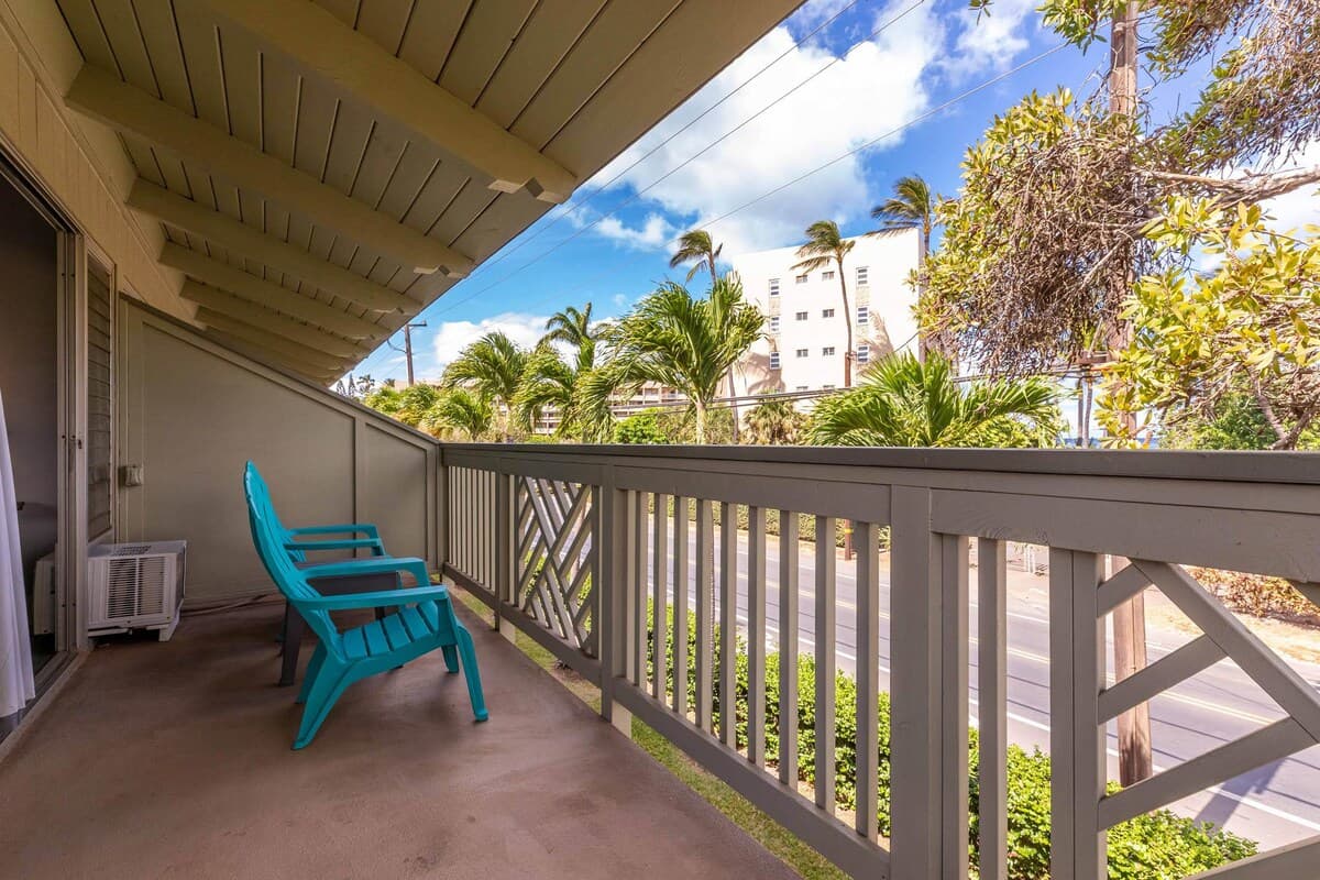 Condo in Kihei · ★4.75 · 1 bedroom · 2 beds · 1 bath - Photo 2