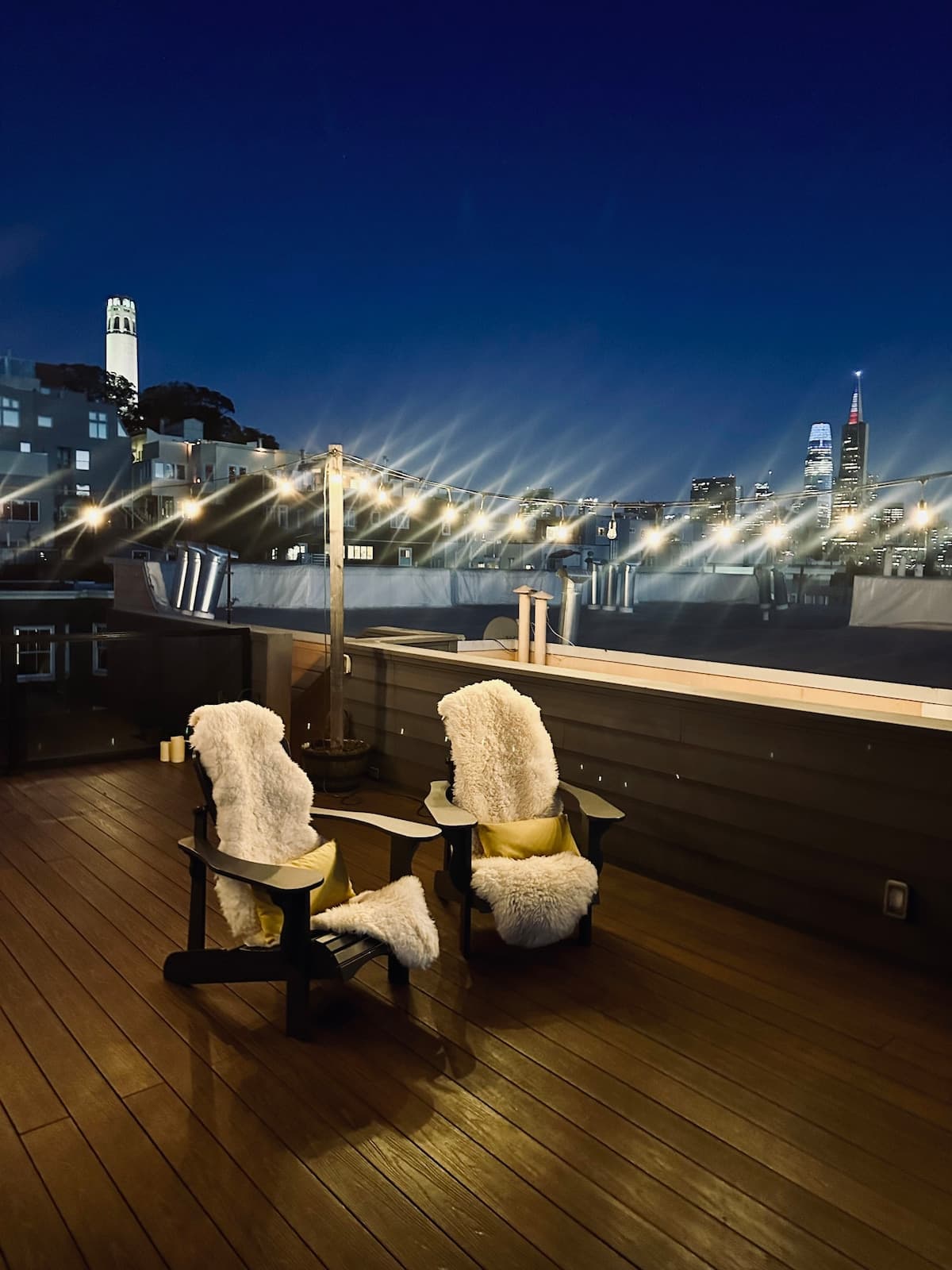 North Beach Penthouse with Rooftop Sky Lounge - Photo 1