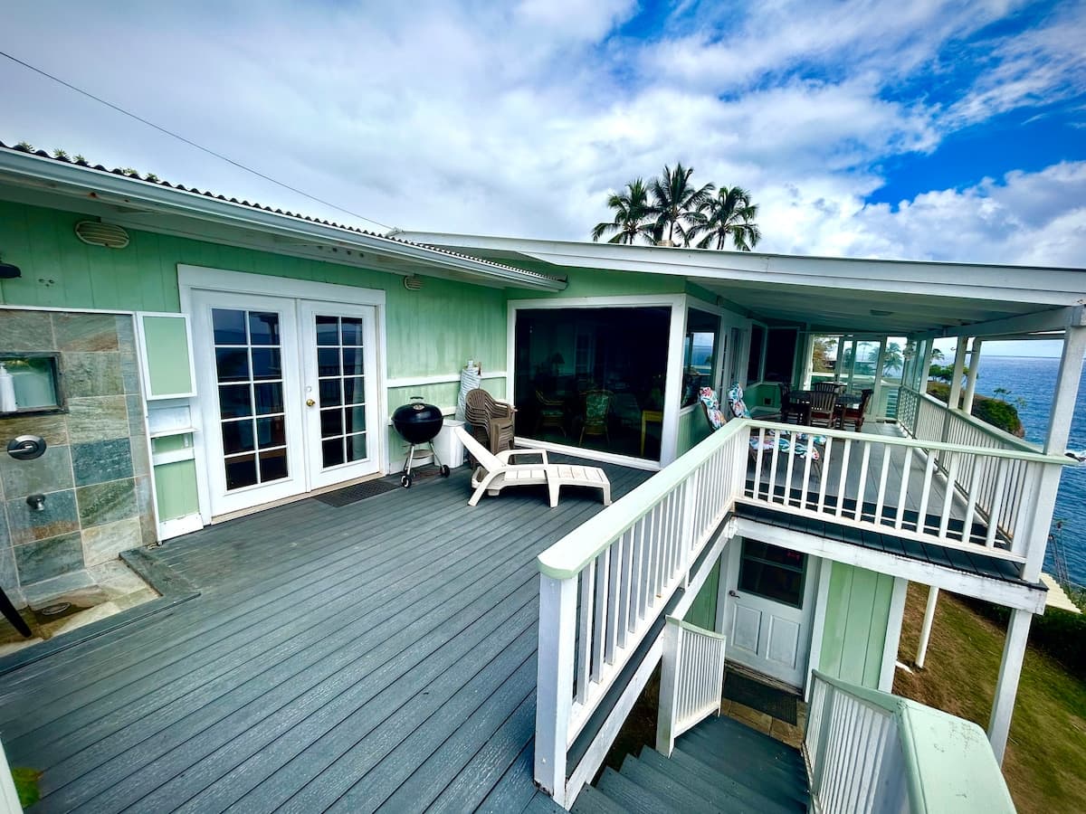 Home in Hilo · ★4.92 · 2 bedrooms · 3 beds · 1.5 baths - Photo 5