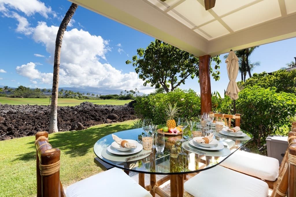 Townhouse in Waimea · ★5.0 · 3 bedrooms · 3 beds · 3 baths - Photo 1