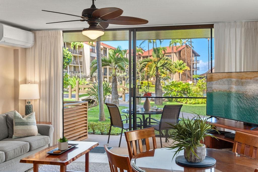Condo in Lahaina · ★5.0 · 1 bedroom · 2 beds · 1 bath - Photo 1