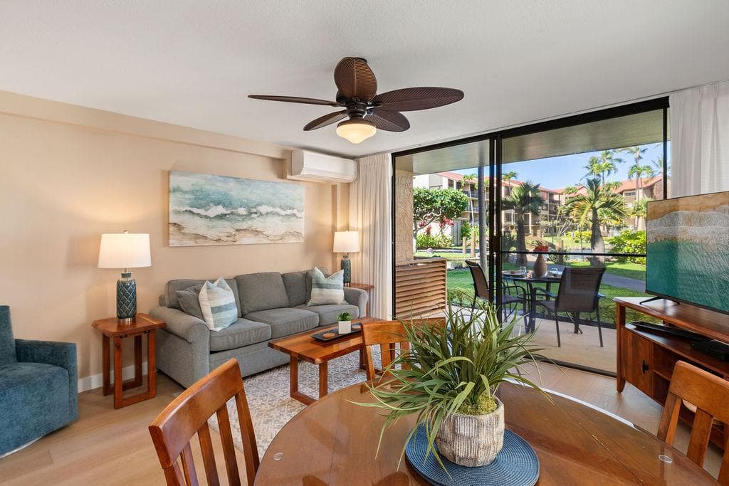 Condo in Lahaina · ★5.0 · 1 bedroom · 2 beds · 1 bath - Photo 5