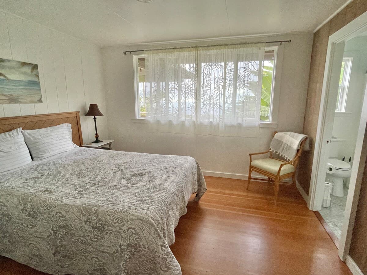 Home in Kealakekua · ★4.93 · 3 bedrooms · 3 beds · 2.5 private baths - Photo 2