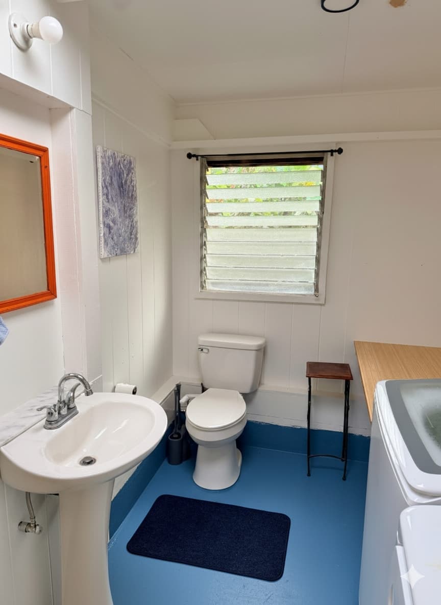 Home in Kealakekua · ★4.93 · 3 bedrooms · 3 beds · 2.5 private baths - Photo 4