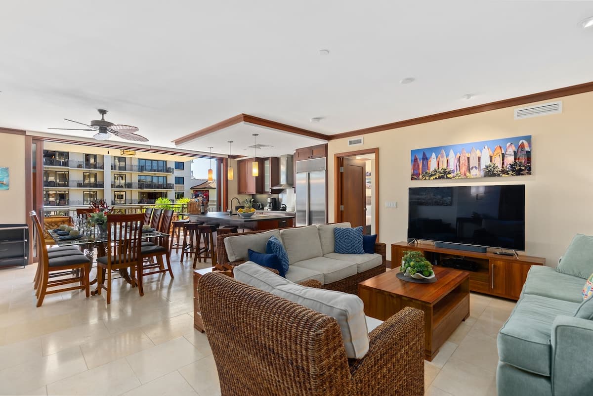 Condo in Kapolei · ★4.88 · 3 bedrooms · 5 beds · 3 private baths - Photo 3