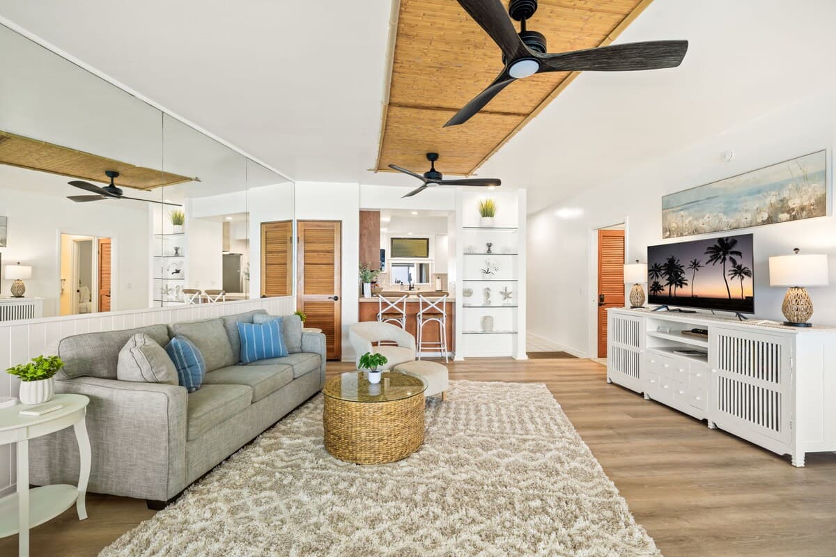 Home in Koloa · ★4.84 · 2 bedrooms · 4 beds · 2 baths - Photo 2