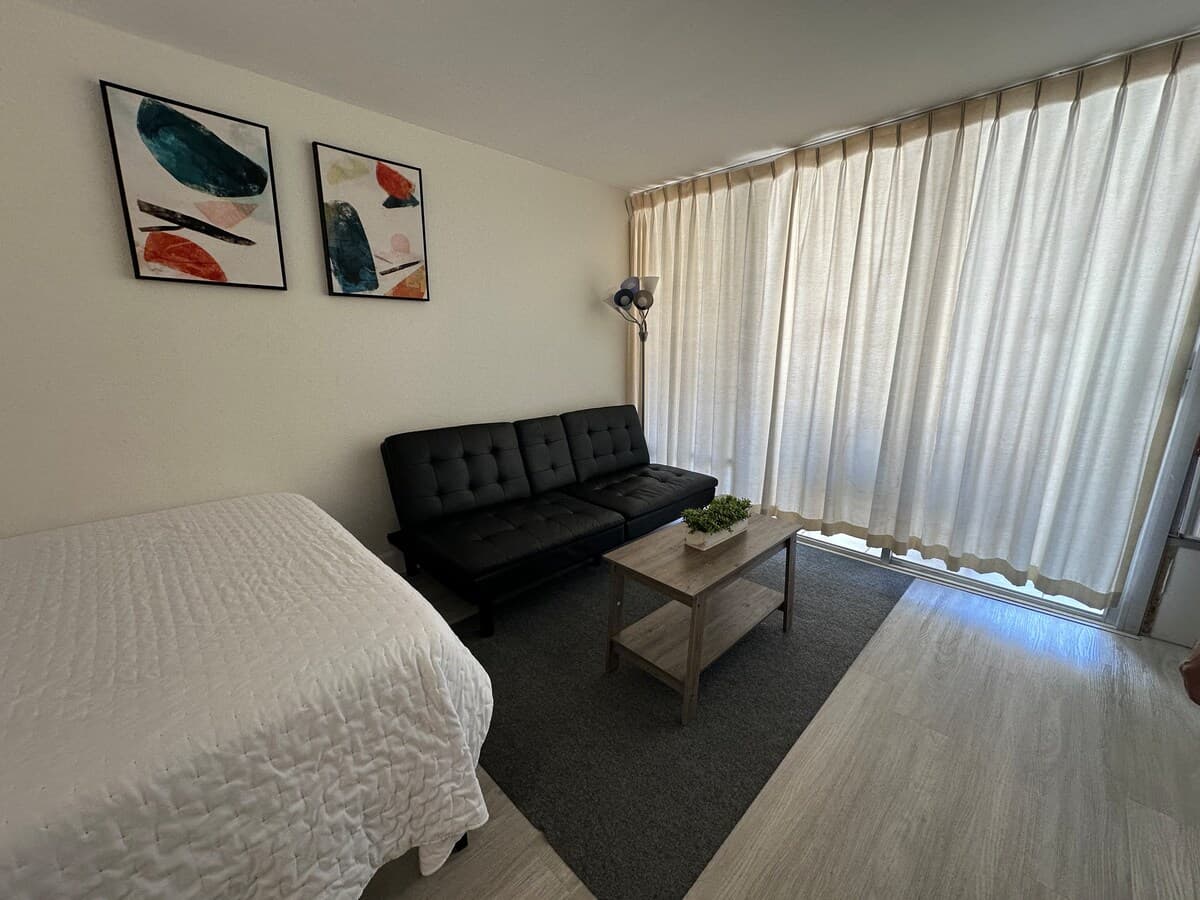 Studio Apt in the Heart of Waikiki w/ Canal View - Photo 3