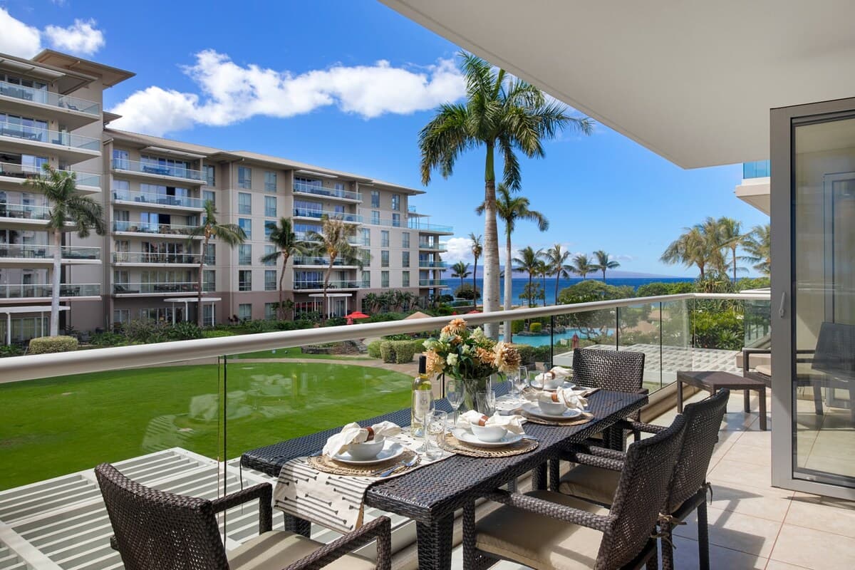 Condo in Lahaina · ★4.78 · 2 bedrooms · 3 beds · 2 baths - Photo 5