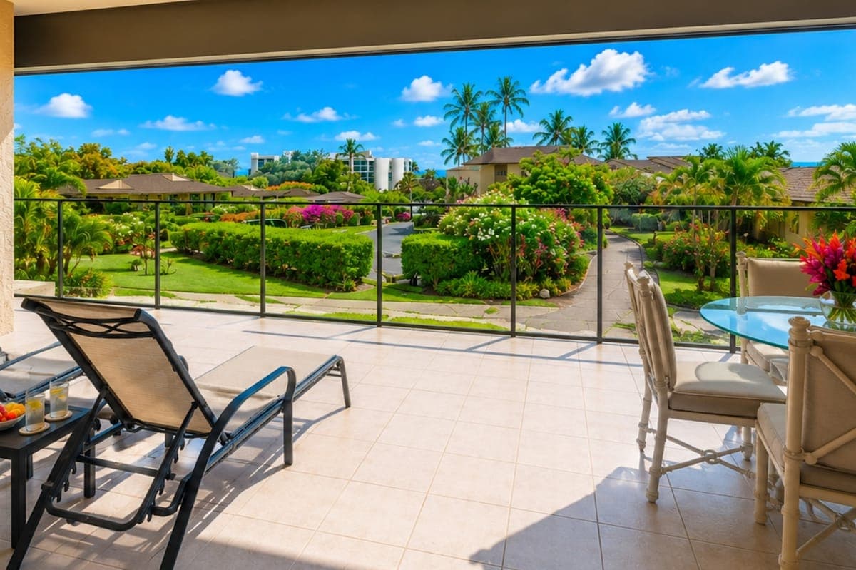 Condo in Kihei · ★4.86 · 2 bedrooms · 3 beds · 2 baths - Photo 3