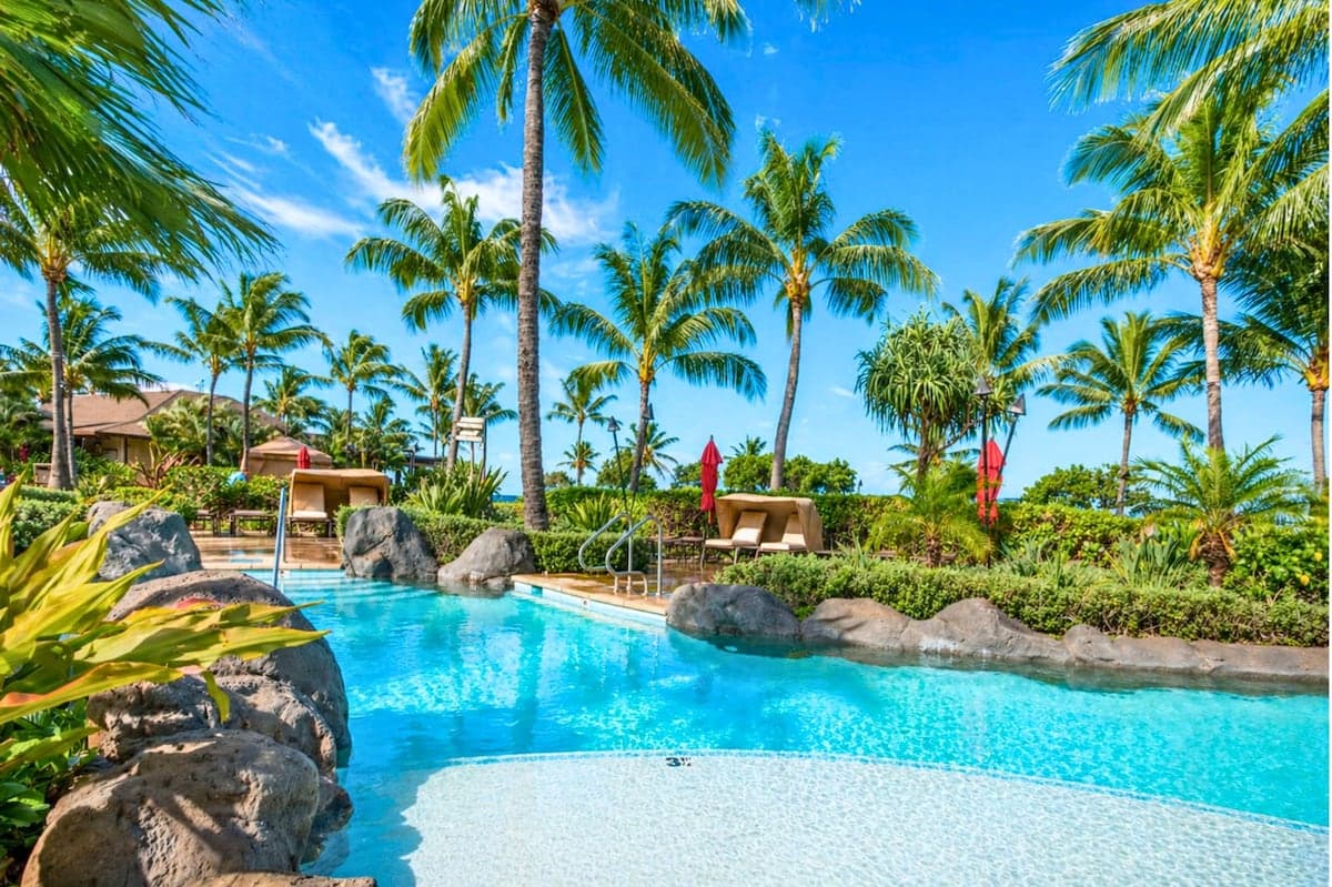 Condo in Lahaina · ★5.0 · 3 bedrooms · 4 beds · 3 baths - Photo 3