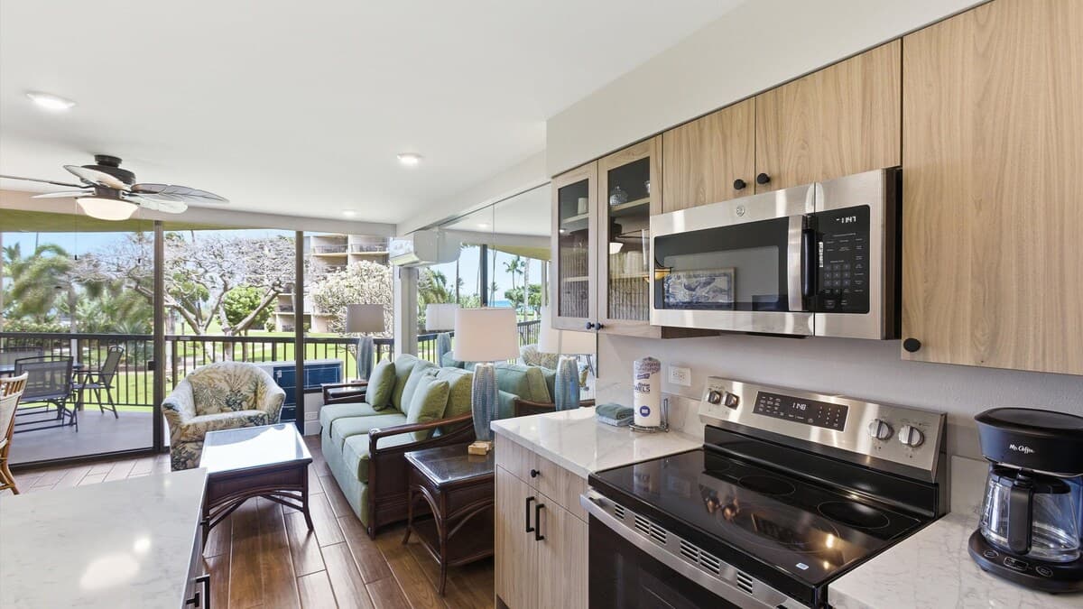 Condo in Kihei · ★4.88 · 1 bedroom · 3 beds · 2 baths - Photo 2