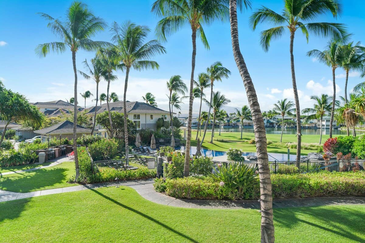 Condo in Waikoloa Village · ★4.82 · 2 bedrooms · 4 beds · 2 shared baths - Photo 3
