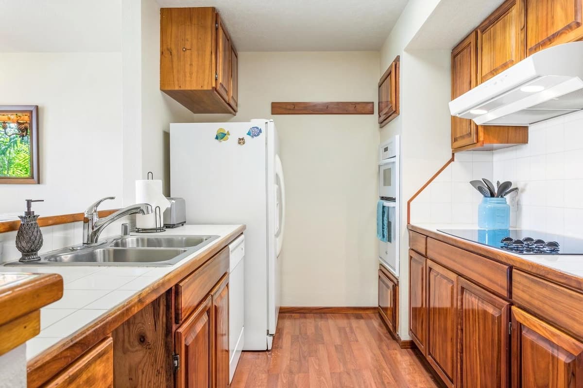 Condo in Kailua-Kona · ★4.86 · 1 bedroom · 2 beds · 1 bath - Photo 5