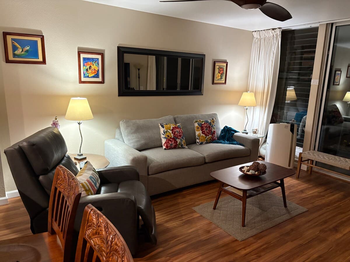 Beautiful OCEANFRONT Kauai Condo with beach access - Photo 5