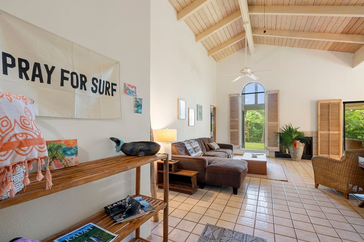 Home in Princeville · ★4.88 · 3 bedrooms · 3 beds · 2 baths - Photo 2