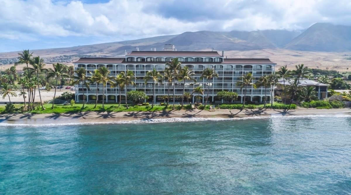 Condo in Lahaina · ★4.95 · Studio · 1 bed · 1 bath - Photo 1