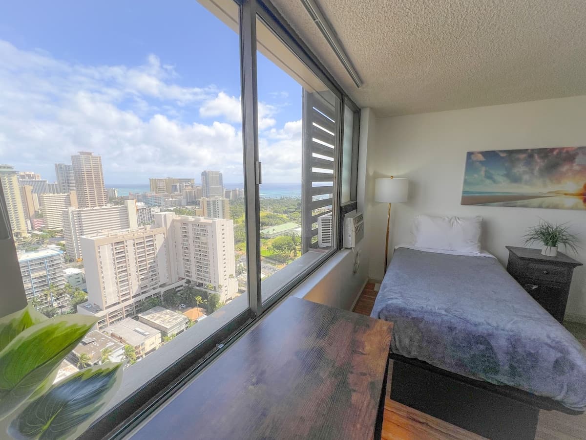 Hawaiian Monarch Studio | Full Kitchen | Panoramic - Photo 1