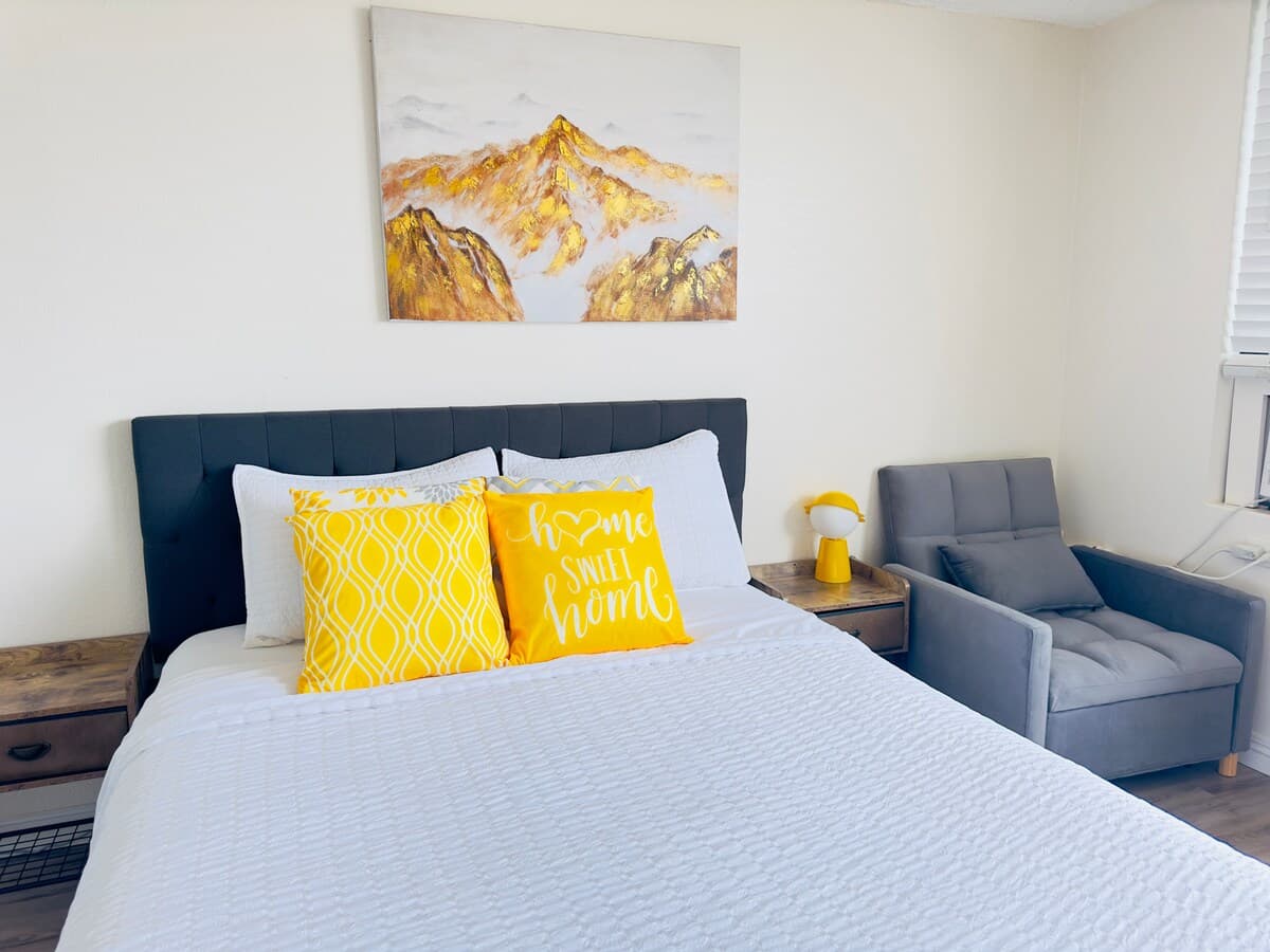 Condo in Honolulu · ★4.85 · 1 bedroom · 1 bed · 1 private bath - Photo 3