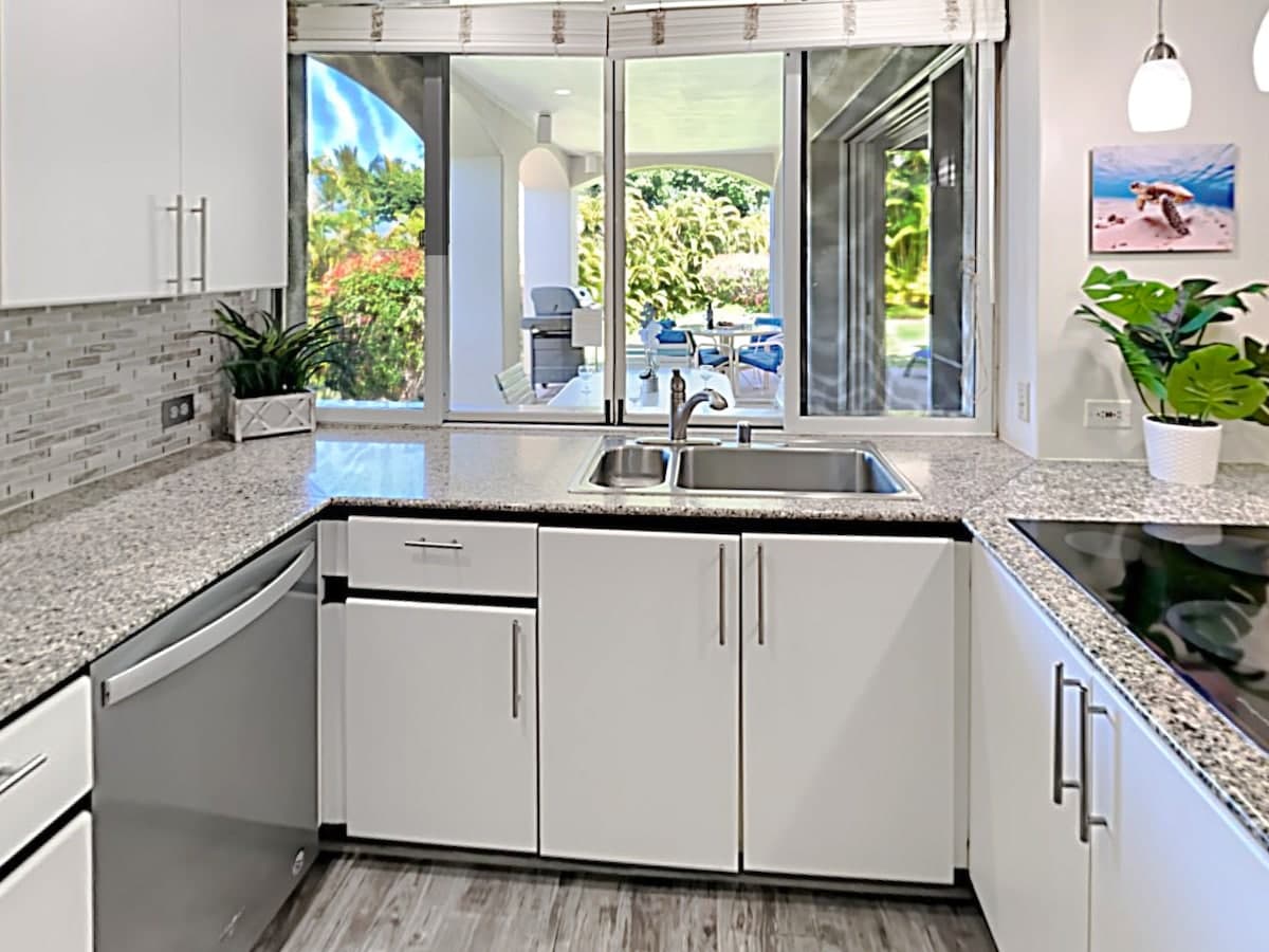 Condo in Kihei · ★4.9 · 2 bedrooms · 4 beds · 2 private baths - Photo 5