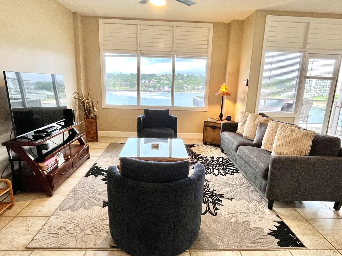 Home in Lihue · ★4.84 · 2 bedrooms · 5 beds · 2 baths - Photo 2