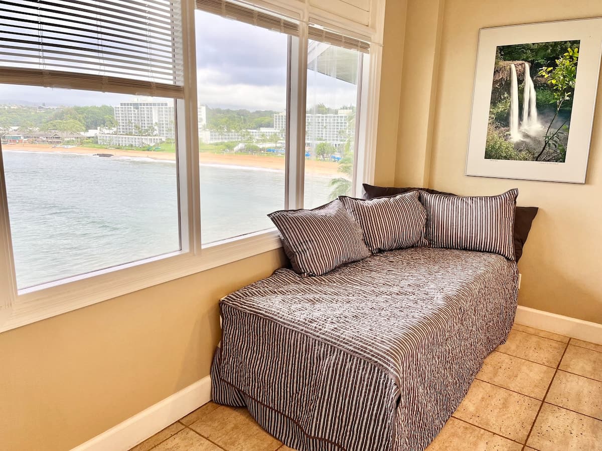 Home in Lihue · ★4.84 · 2 bedrooms · 5 beds · 2 baths - Photo 3