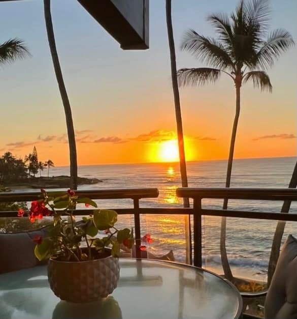 Home in Kapaa · ★5.0 · 2 bedrooms · 4 beds · 2 baths - Photo 1