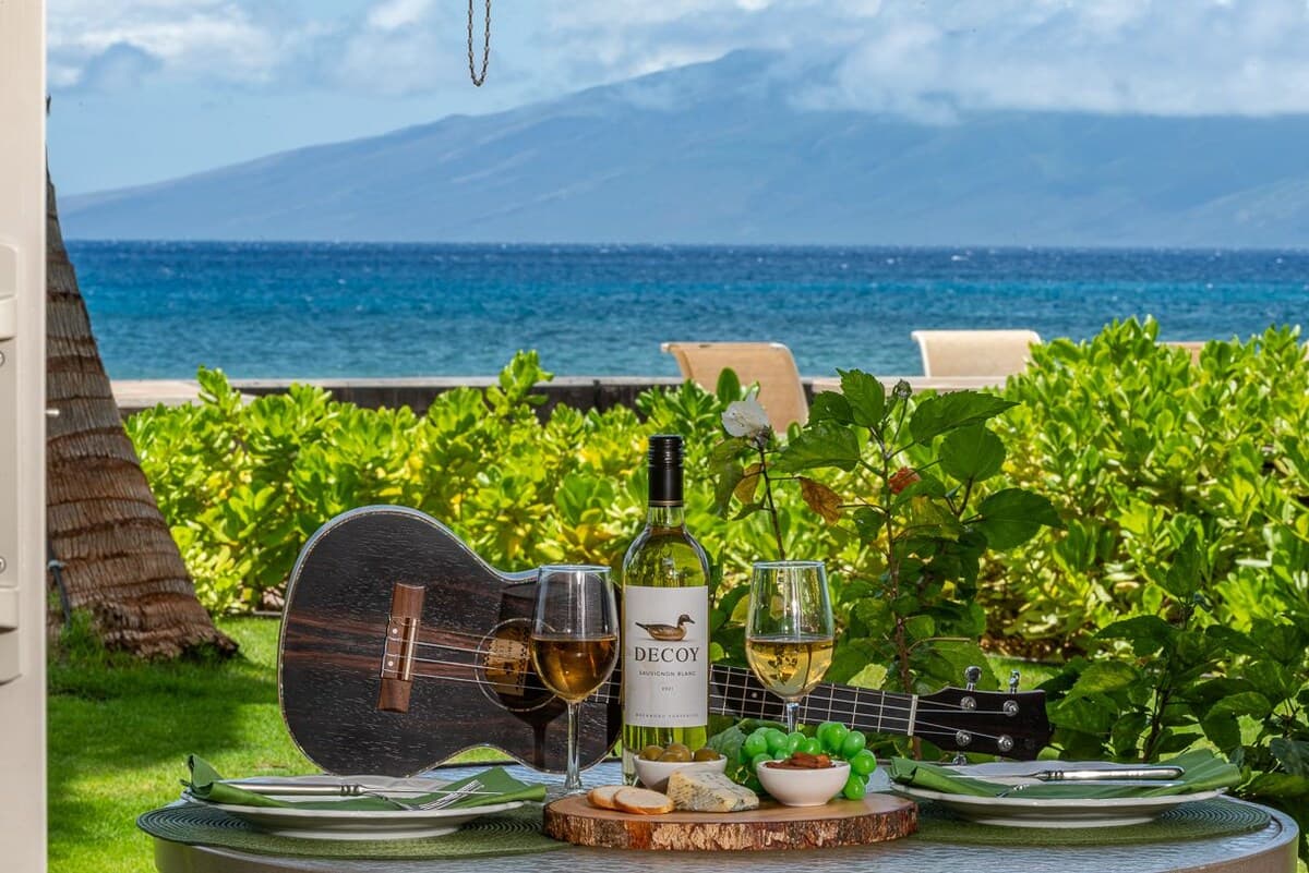 Condo in Lahaina · ★4.96 · 1 bedroom · 1 bed · 1 bath - Photo 2