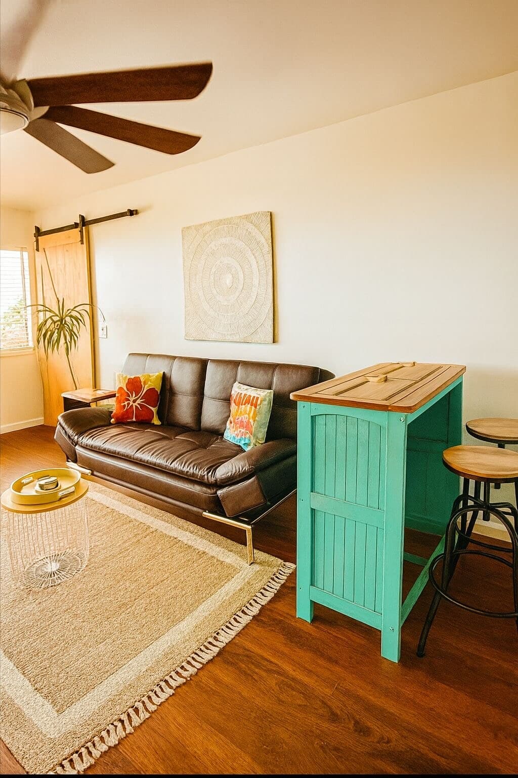 Home in Kailua-Kona · ★4.97 · 1 bedroom · 2 beds · 1 private bath - Photo 4