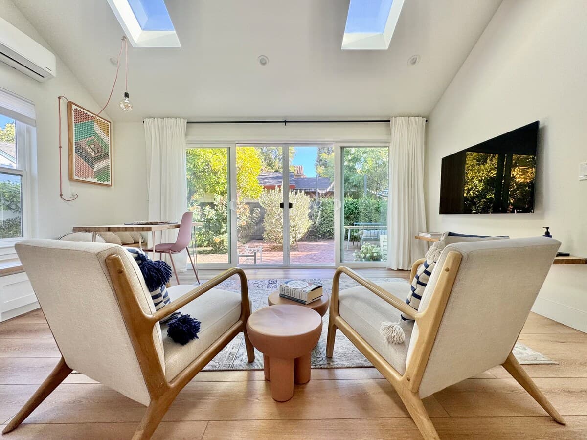 Designer Guesthouse Near Levi's Stadium - Photo 3