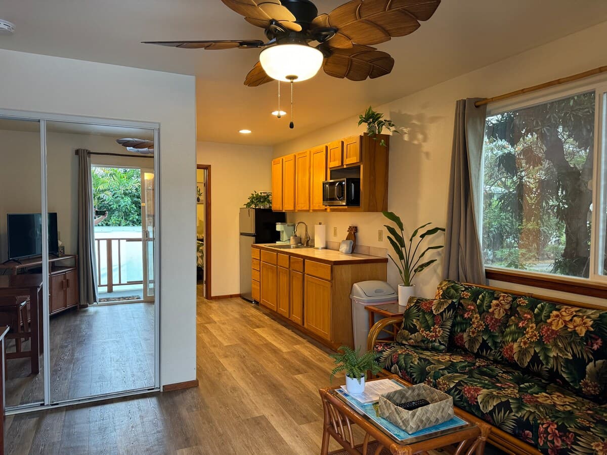 1 bedroom on Alii Dr close to Kona(no view)-M - Photo 2