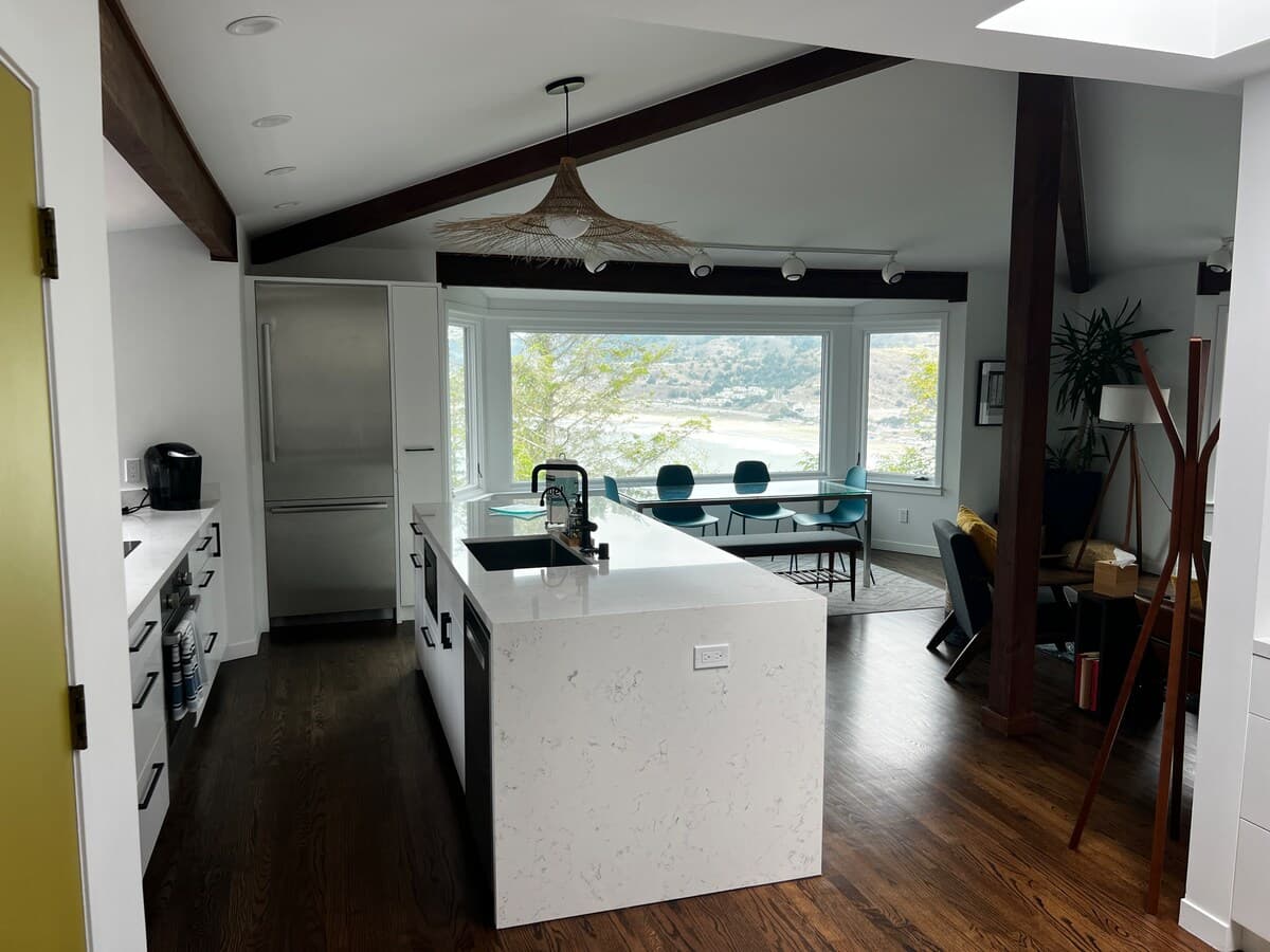 Ocean-View Home, Chef's Kitchen & Hot Tub - Photo 3