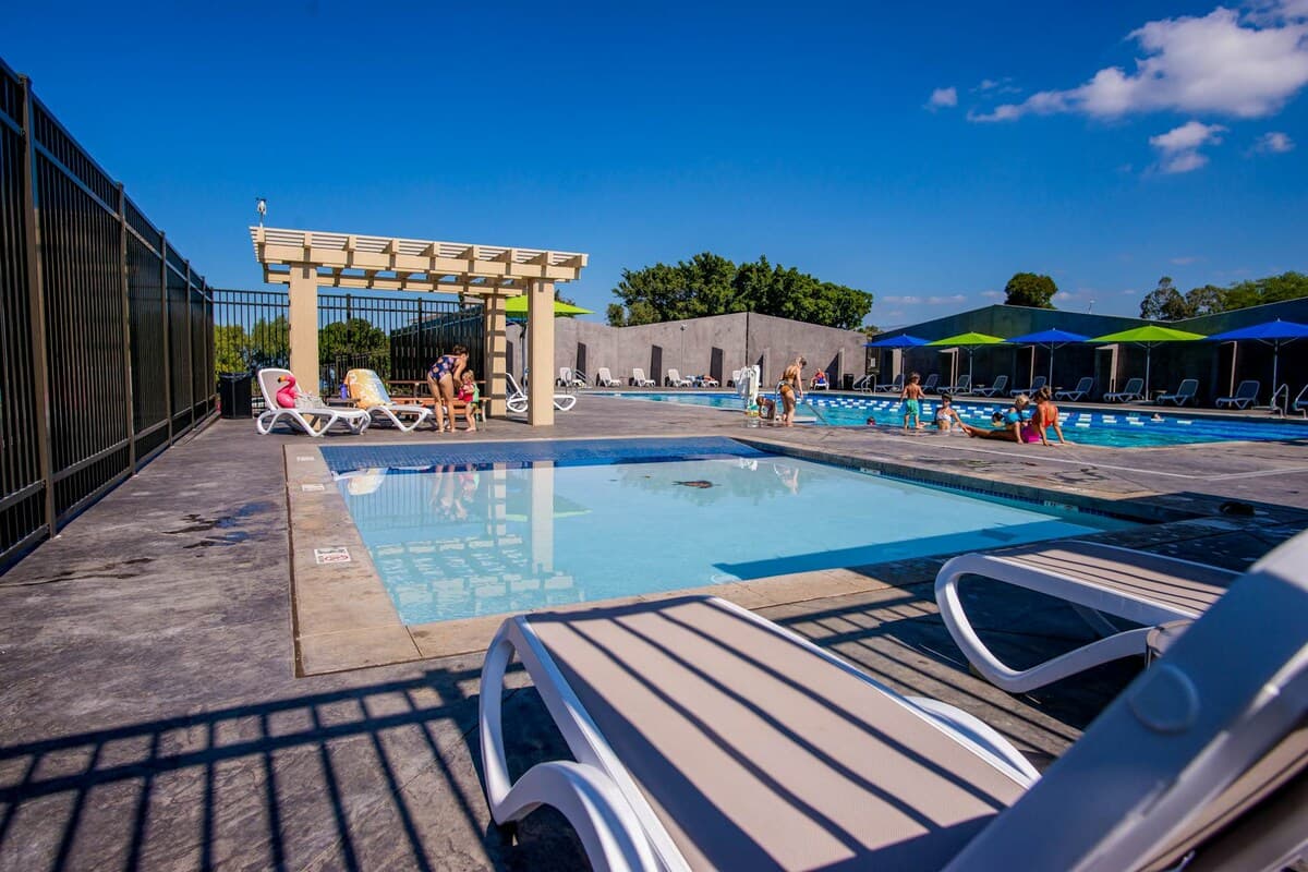 Condo in Waikoloa Village · ★4.82 · 1 bedroom · 2 beds · 1 shared bath - Photo 2