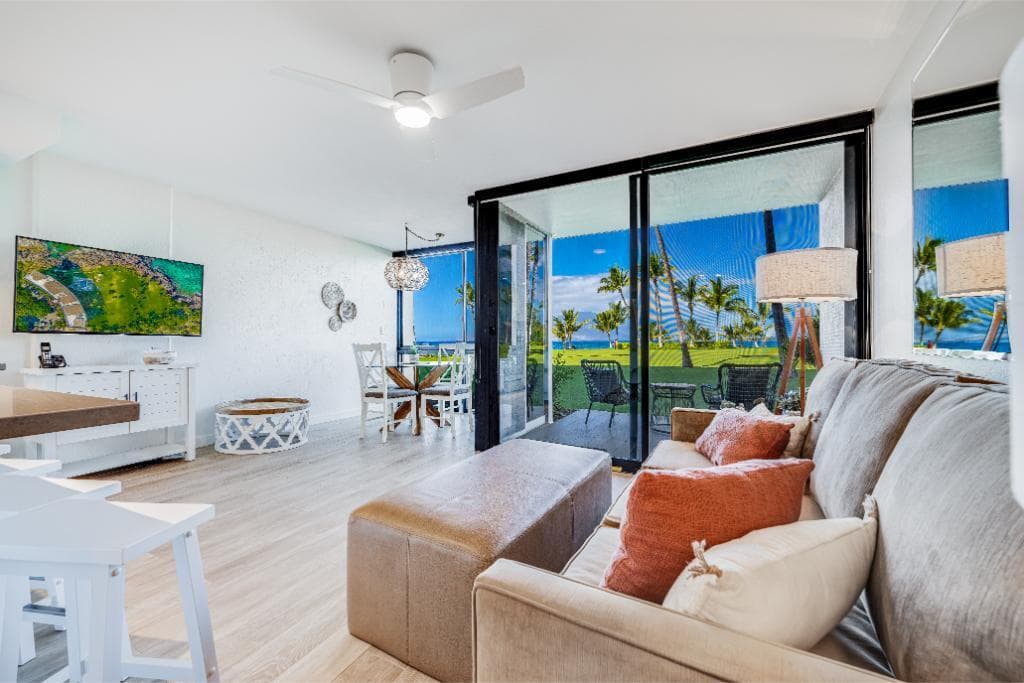 Condo in Kihei · ★5.0 · 1 bedroom · 2 beds · 1.5 baths - Photo 2