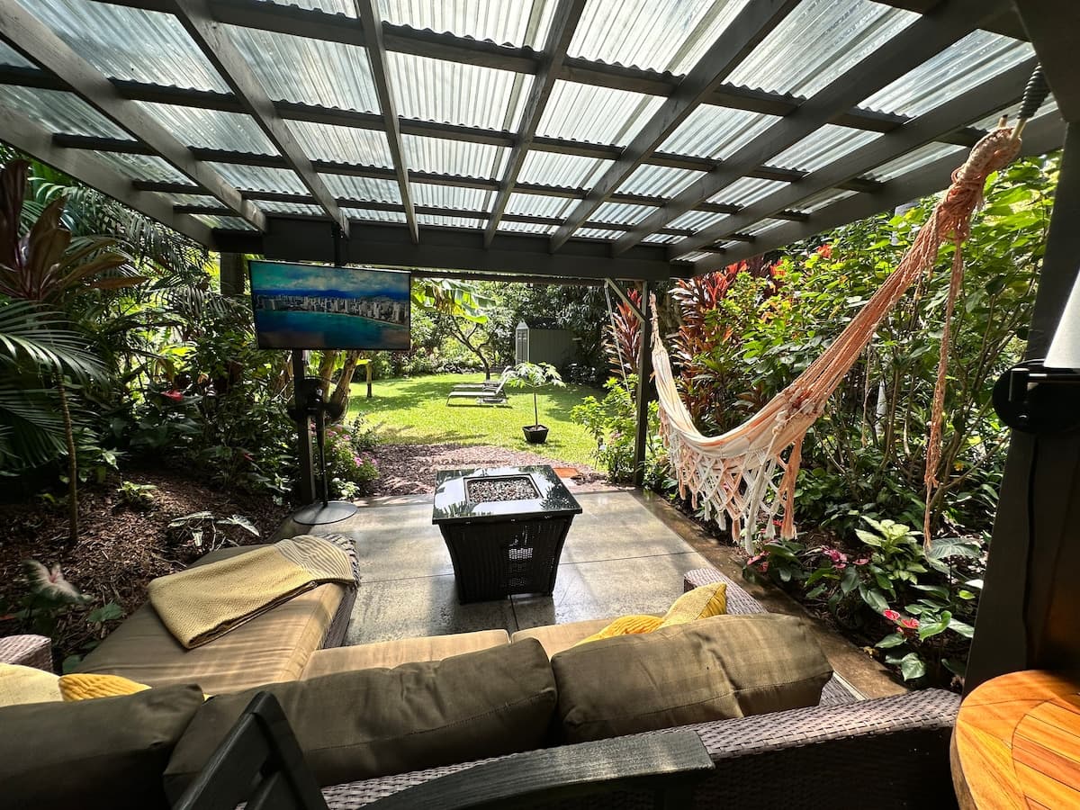 Guesthouse in Pahoa · ★5.0 · 1 bedroom · 1 bed · 1 bath - Photo 1