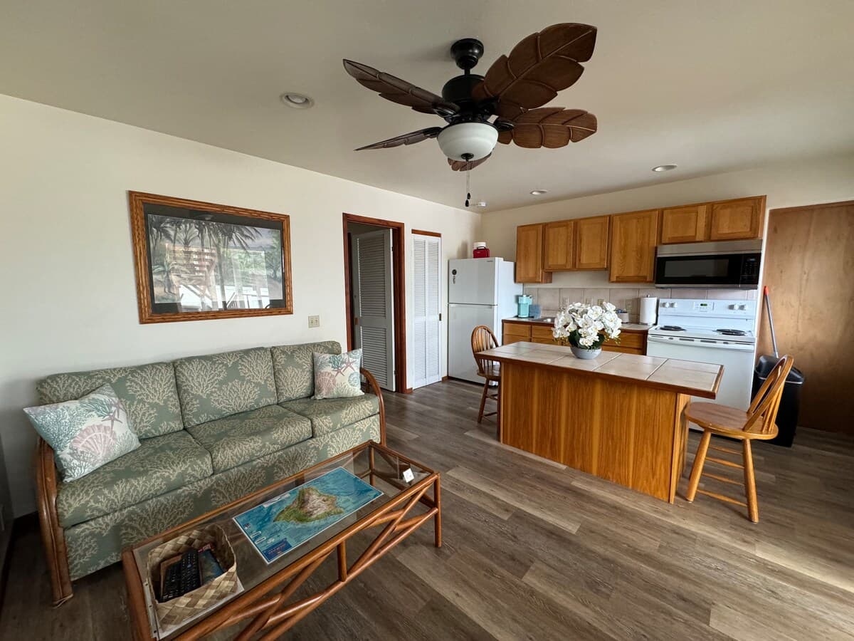 1 Bdrm close to Kona on Alii Dr w/lanai-L - Photo 2